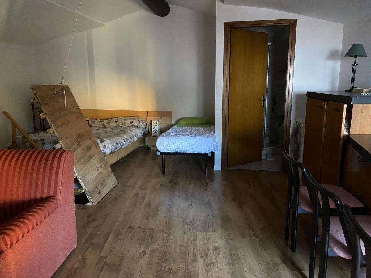 Lovely 1 Room Bedroom Loft, 20 Mins To Bgy Airport Pradalunga ภายนอก รูปภาพ