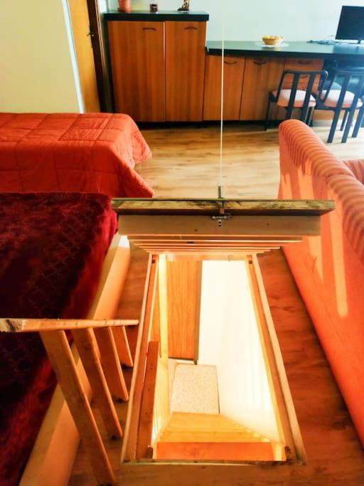 Lovely 1 Room Bedroom Loft, 20 Mins To Bgy Airport Pradalunga ภายนอก รูปภาพ